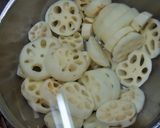 お弁当にも！あと一品のレンコンの煮物作り方1写真