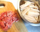 豚肉入りでぼりゅーみーなレンごぼきんぴら作り方1写真