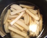 豚肉入りでぼりゅーみーなレンごぼきんぴら作り方2写真