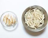 ゴボウとちくわの辛子酢みそマヨ和え作り方1写真
