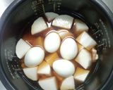 大根と鶏肉、卵の煮物。炊飯器で柔らか作り方4写真