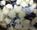 じゃがいもとしらたきの明太マヨ炒め作り方3写真