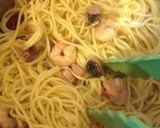 アヒージョでエビとマッシュルームのパスタ作り方3写真