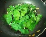 豚とシメジとほうれん草のペペロンチーノ作り方6写真