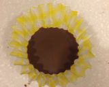 おかずカップと一口チョコでチョコアイス作り方3写真