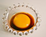 うどんカルボナーラ　卵黄の醤油漬け乗せ　作り方1写真
