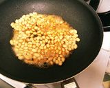 大豆の水煮と胡麻のココナッツオイル炒め作り方3写真