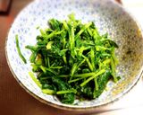 おろ抜き大根の葉っぱおひたし辛子醤油和え作り方6写真