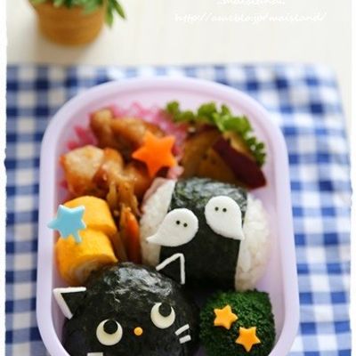【黒猫さま】生ビールとおにぎり 黒猫ちゃんおにぎり＊キャラ弁 by Mai＊Mai 【クックパッド