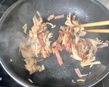 舞茸とベーコンのバター醤油ワンパンパスタ作り方2写真