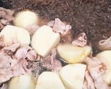 絶品☆塩豚肉じゃが作り方5写真