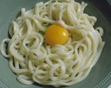 かくし卵が効いてる！焼きカレーうどん作り方1写真