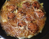 肉団子と白菜の中華風煮込み春雨も入れて作り方7写真