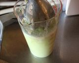 朝食の友に☆アボカドとバナナのジュース作り方5写真
