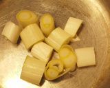 野菜いっぱい　牛コロコロ　炒め作り方2写真