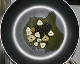 簡単☆干牡蠣のアヒージョでペペロンチーノ作り方3写真