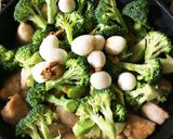 鶏肉とうずら卵のオイスターソース炒め作り方7写真