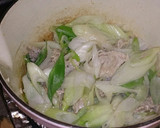 旨味たっぷり！長ネギと豚肉のスープ。作り方4写真