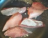 簡単夕食・魚料理★蜂蜜バターでぶりの照り焼き作り方2写真