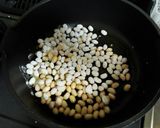 とっても簡単！蒸し大豆の甘辛コロコロ作り方2写真