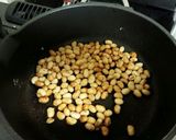 とっても簡単！蒸し大豆の甘辛コロコロ作り方3写真