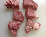 豚肉とニンジンのシヴェ(血入り煮込み)作り方2写真
