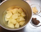 ＊じゃがいものアンチョビガーリック炒め＊作り方1写真