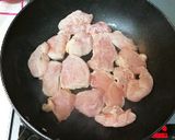 鶏ムネ肉のゴマ味噌マヨ炒め作り方4写真