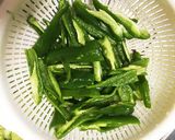 材料4つで簡単ピーマンの塩昆布炒め作り方1写真
