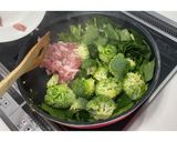 ほうれん草とブロッコリーの豚肉炒め★動画作り方18写真