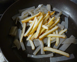 ピーマンの煎り煮　蒟蒻で便秘解消!(^^作り方2写真