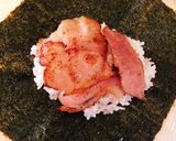 10分で絶品簡単ベーコンチーズおにぎらず作り方2写真