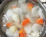 大根と里芋と油揚げの煮物☆作り方3写真