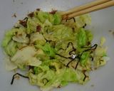 ★簡単もう一品★キャベツの塩昆布鰹節和え作り方5写真