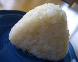 △塩昆布とマヨネーズのおにぎり△作り方2写真