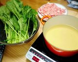 スピーディーに！ほうれん草と豚しゃぶ鍋作り方4写真