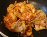 豚キムチ焼きうどん◇温たまのせ作り方2写真