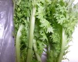 わさび菜としゃけフレークのおにぎり作り方1写真