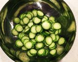 手軽に一品！キュウリと竹輪のゴママヨ和え作り方1写真