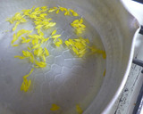 シャケフレークと黄菊のちらしずし作り方1写真