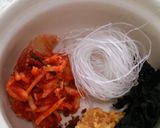 スープカップで簡単！春雨キムチスープ作り方1写真