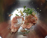 簡単＊白菜と鶏つくねの鶏ガラスープ作り方1写真
