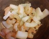 明日葉&シーフードのニンニクバター炒め作り方1写真