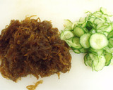 さっぱり！もずく&きゅうりの梅醤油和え作り方1写真