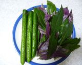 金時草をわかめに見立てた蟹と胡瓜の酢の物作り方2写真