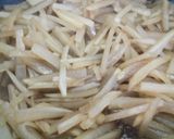 おつまみにも♪ヤーコンの黒ゴマきんぴら作り方4写真