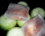 ❀皮も使った丸ごと玉ねぎのスープ❀作り方3写真