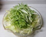 レタスと水菜とキノコのサラダです。作り方1写真
