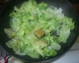 丸ごと1玉!レタスのカレー炒め作り方3写真