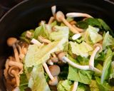 豚バラと野菜たっぷりのミルクみそスープ作り方4写真
